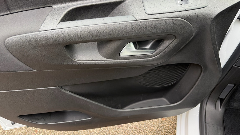 Vauxhall Combo Life 100kW Design XL 52kWh 5dr Auto [7 Seat] Electric Estate